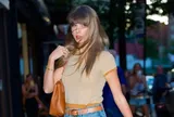 Taylor Swift bị hàng xóm chỉ trích vì căn biệt thự 5 triệu USD