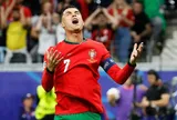 Thông điệp lạ sau án phạt Ronaldo