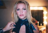 Britney Spears bất ngờ phát hành ca khúc viết cùng tình cũ sau 25 năm