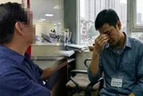 Chân chưa chạm đất, đầu đã tính tiền: Nỗi mệt mỏi của người trụ cột