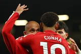 Ứng viên thay Carrick chê phòng thay đồ MU