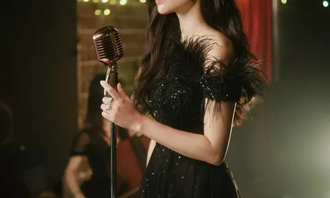 Hương Ly trở thành nữ ca sĩ có lượt view YouTube cao nhất Việt Nam