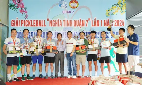 Giải Pickleball “Nghĩa tình Quận 7” lần I thu hút đông đảo vận động viên tham gia