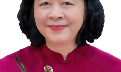 Bà Bùi Thị Minh Hoài ứng cử Đại biểu Quốc hội khóa XVI tại Đơn vị bầu cử số 5, tỉnh Phú Thọ