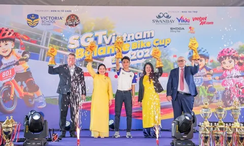 Victoria School tổ chức giải đua xe thăng bằng: Dạy trẻ bản lĩnh tự đứng dậy sau những lần vấp ngã