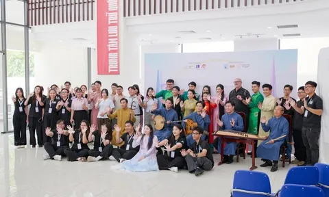 Triển lãm Đờn Kết: Khi di sản được tiếp cận bằng trải nghiệm tương tác