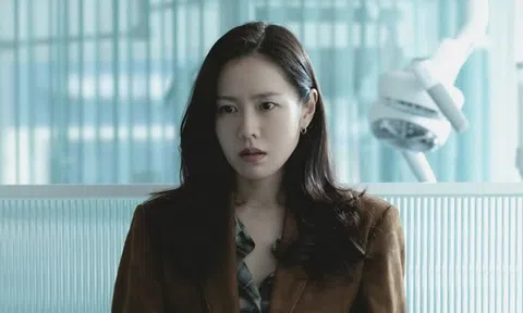 Son Ye Jin nói gì khi bị tố mắc bệnh 'ngôi sao' trên phim trường?