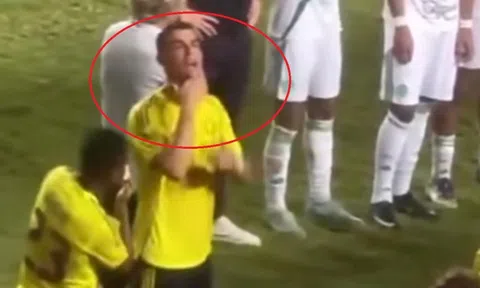 Ronaldo gây sốt