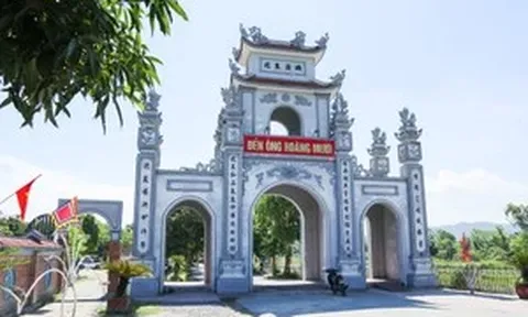 Đức thánh Hoàng Mười: Từ tín ngưỡng đến nhân vật lịch sử