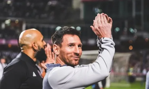 Messi hé lộ khả năng từ giã tuyển Argentina