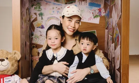 Bất ngờ thái độ của con Đàm Thu Trang khi xem ảnh quá khứ của mẹ