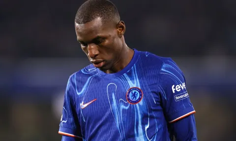 Jackson nổi giận với Chelsea