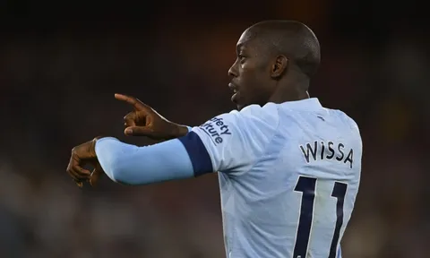 Wissa lật bài ngửa muốn sang Newcastle ngay lập tức