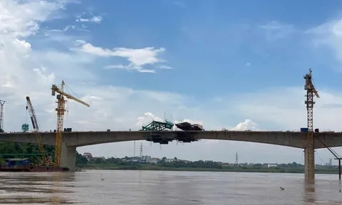 Chưa từng có trong lịch sử ngành cầu cả nước: Công trình 600 tỷ về đích thần tốc sau 10 tháng thi công, DN đứng sau?