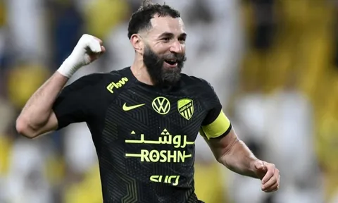 Cột mốc lịch sử của Benzema