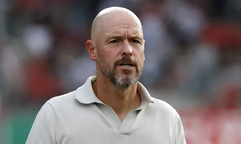 Ten Hag nhận khoản đền bù khổng lồ