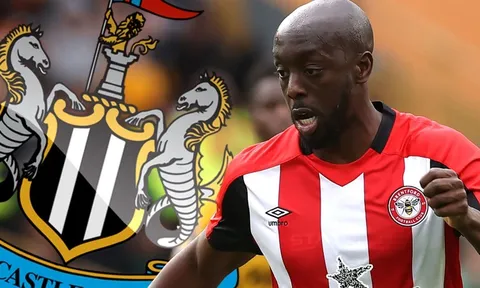Newcastle liên tiếp nổ 'bom tấn'