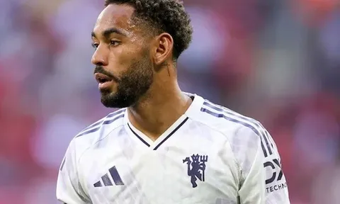 Premier League và 'cơn điên' 3 tỷ bảng