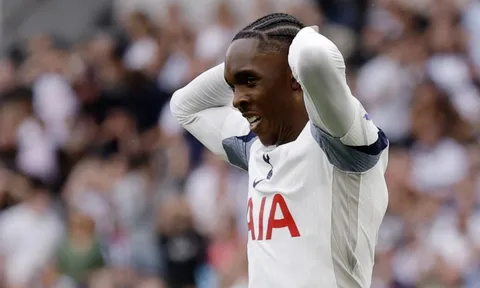 Quyết định khó hiểu của Tottenham