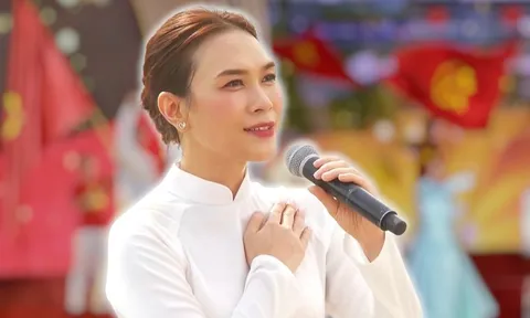 Clip 18 giây của Mỹ Tâm làm một hành động trên sân khấu khiến ai cũng nghẹn ngào