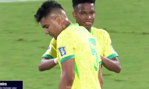 Casemiro nổi nóng với sao trẻ Chelsea