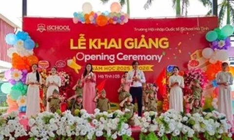 iSchool Hà Tĩnh rộn ràng khai giảng năm học 2025–2026