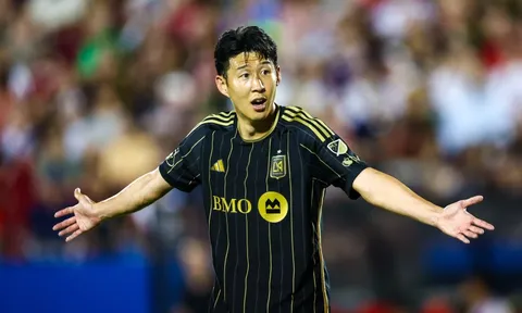 Son Heung-min bất mãn