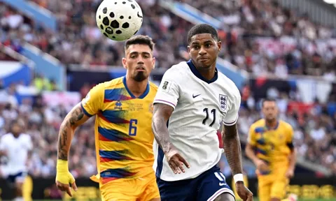 Rashford tiếp tục trượt dài