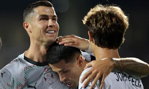 Ronaldo rực sáng trong trận thắng 5-0 của Bồ Đào Nha