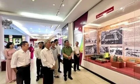 Hơn 300 tư liệu quý tái hiện 'Ký ức không phai' tại Phú Thọ