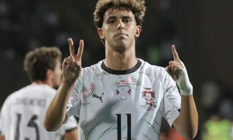 Joao Felix bùng nổ