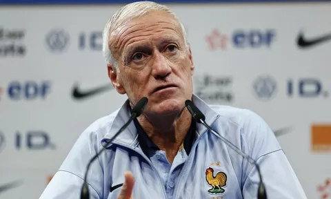 PSG phẫn nộ với HLV Deschamps