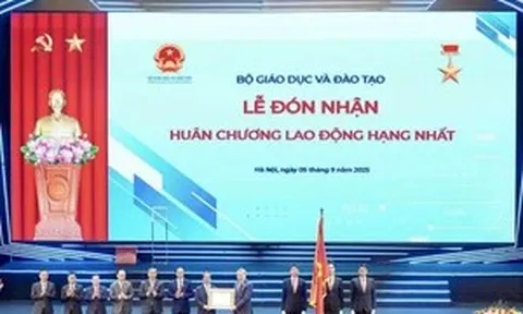 Nóng trong tuần: 80 năm truyền thống ngành Giáo dục và khai giảng năm học mới