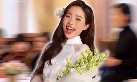 Ảnh cũ của Phương Mỹ Chi gây sốt