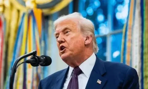 Financial Times: Tổng thống Trump muốn EU áp thuế 100% với hai quốc gia, gia tăng sức ép lên Nga