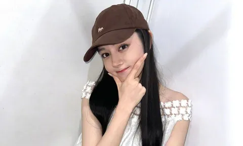 Địch Lệ Nhiệt Ba vướng tin đồn đã bí mật sinh con đầu lòng