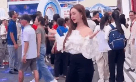 Clip Quỳnh Kool lộ sắc vóc thật qua cam thường gây tò mò