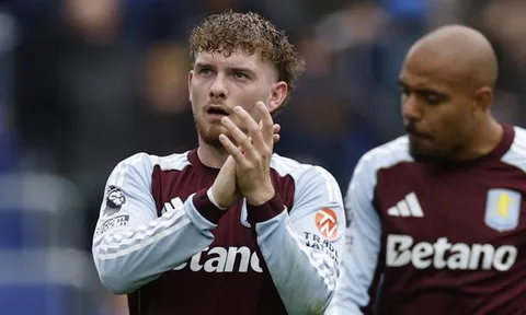Aston Villa tệ chưa từng thấy