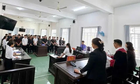 Xét xử vụ 2 nhóm dùng súng bắn nhau tại Tây Ninh: Nhiều bị cáo chỉ mới 17–18 tuổi