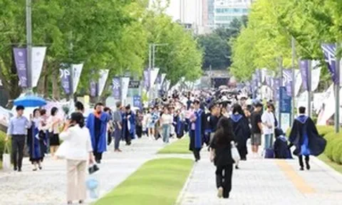 Hàn Quốc dẫn đầu về tỷ lệ hoàn thành giáo dục đại học