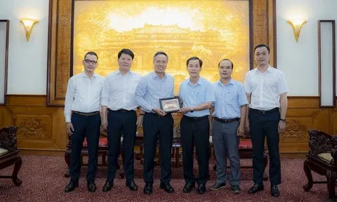 Lãnh đạo Huế và VNPT thống nhất thúc đẩy các dự án chuyển đổi số trọng điểm
