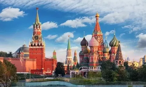 Gói trừng phạt thứ 19 nhằm vào Nga: Châu Âu bất ngờ hoãn công bố, Ukraine muốn EU không chậm trễ, Mỹ gia tăng sức ép