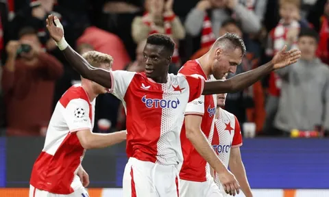 Cầu thủ vô danh lập cú đúp Champions League, vẫn 'lép vế' Xuân Son