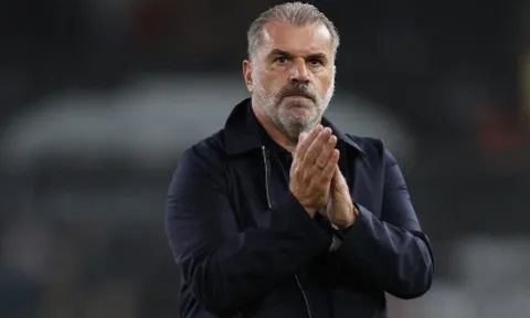 Màn tái xuất thảm họa của Postecoglou