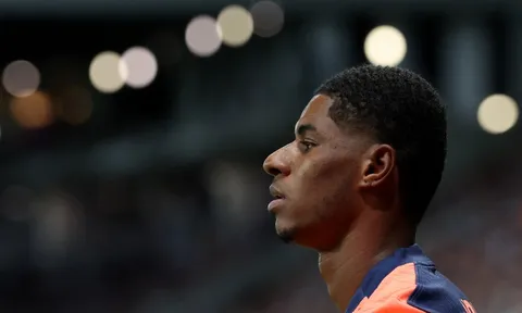 Rashford đá hay như Messi