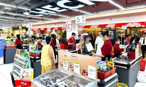 Tháng 8/2025: Sức mua cải thiện, một doanh nghiệp VN30 tăng tốc mở rộng tại nông thôn