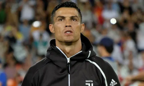 Bê bối tại lễ trao giải Quả bóng vàng khiến Ronaldo nổi giận