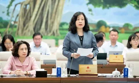 Sinh đủ hai con được ưu tiên mua nhà ở xã hội, tăng thời gian nghỉ thai sản