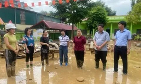 Đoàn kết vượt lũ, sớm ổn định việc học