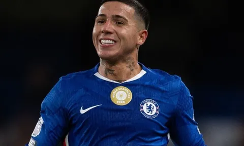 Chelsea hét giá kỷ lục cho Enzo Fernandez